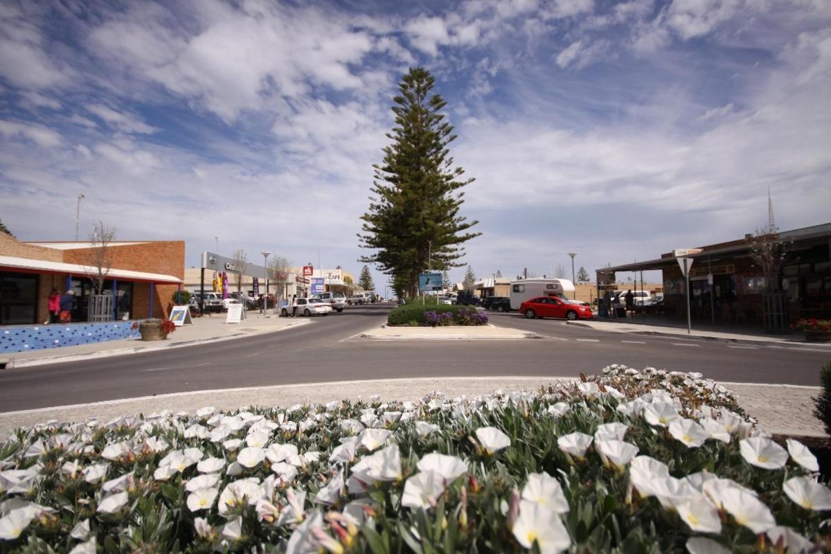 Ceduna Foreshore Caravan Park Buitenkant foto