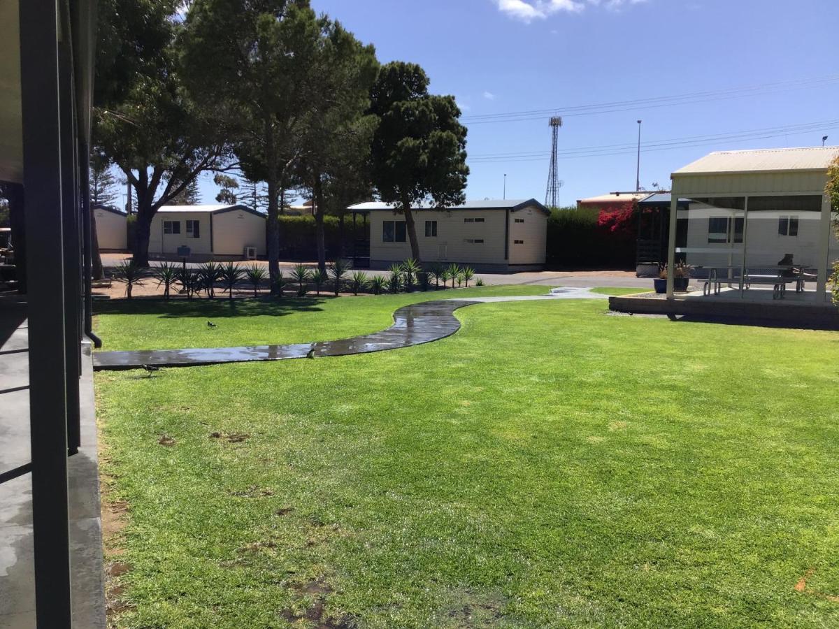 Ceduna Foreshore Caravan Park Buitenkant foto