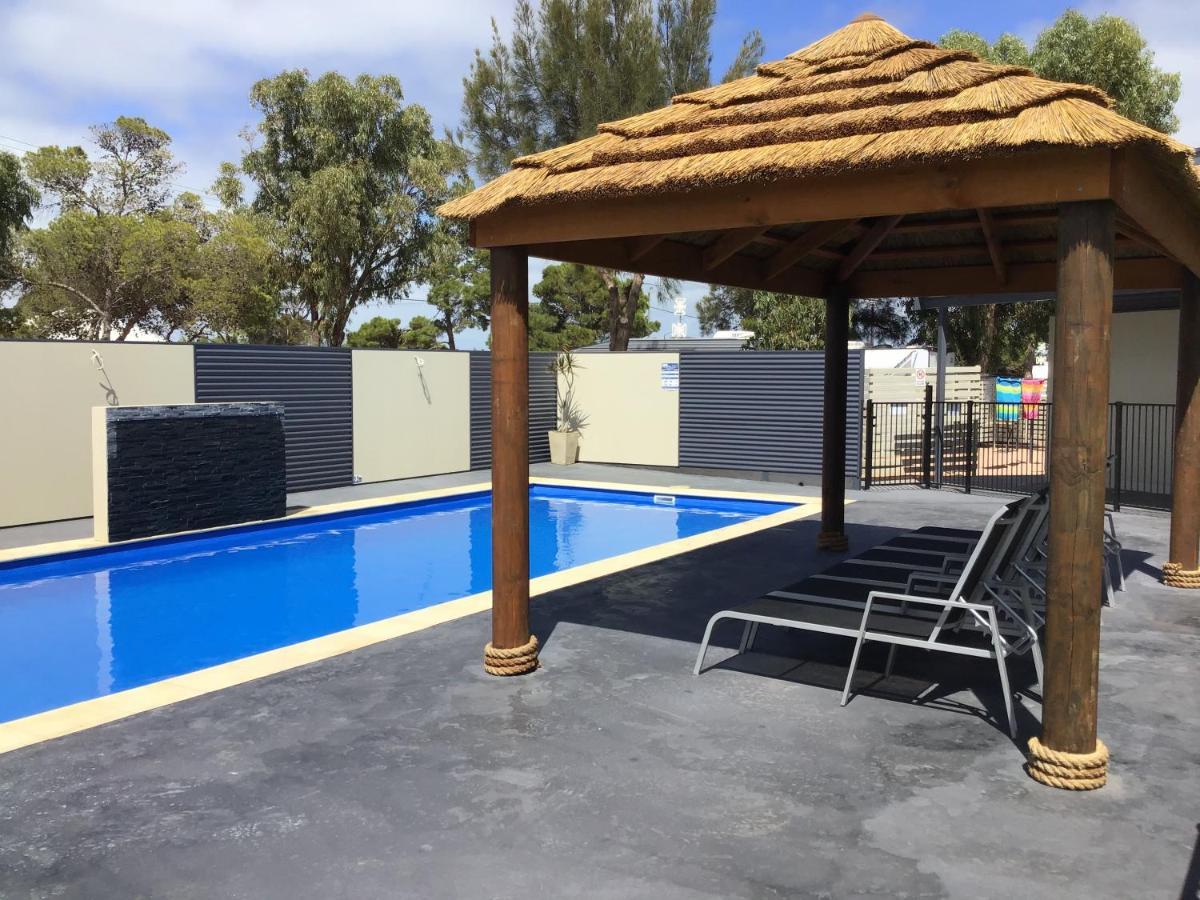 Ceduna Foreshore Caravan Park Buitenkant foto